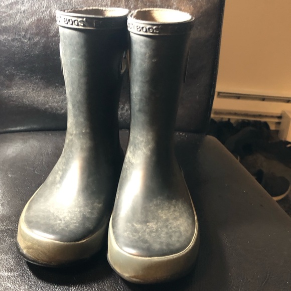 Bogs Skipper Solid Boys Black Gray Rubber Rain Boots Size 12 - Picture 2 of 12